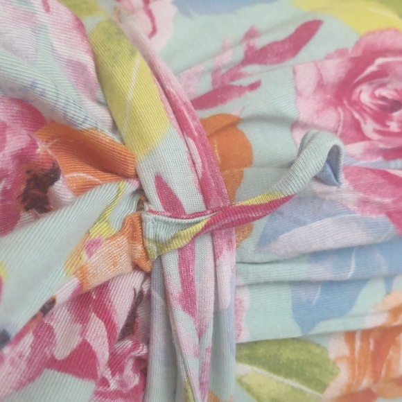 Gigi and Max floral robe Size XL Viscose from bamboo and spandex - Picture 6 of 8